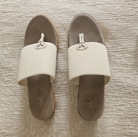 NWOT Charleston Shoe Co IOP Sandal in Pearl - Picture 7 of 8